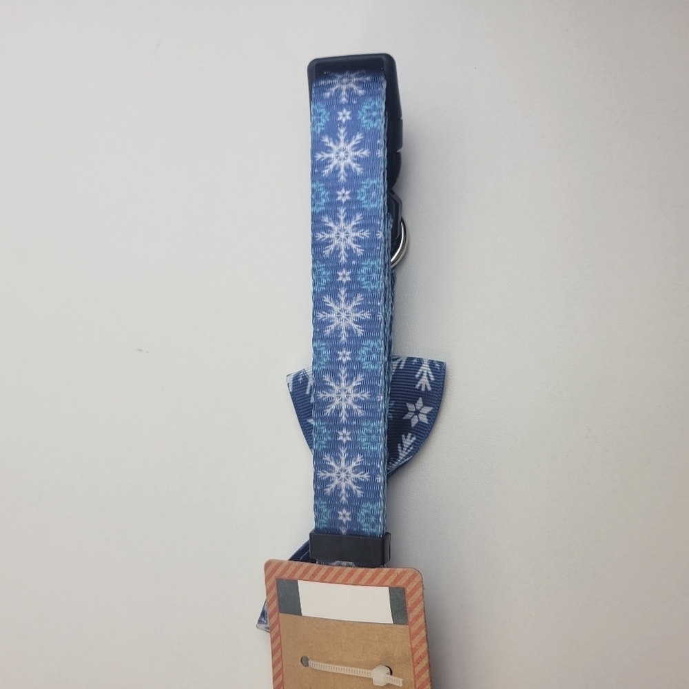 Dog collar with bow - Picture 3 of 5